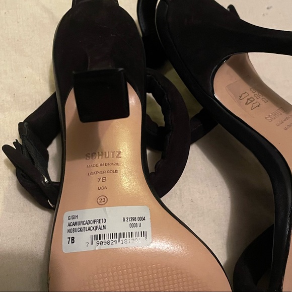 Heels - Picture 5 of 5